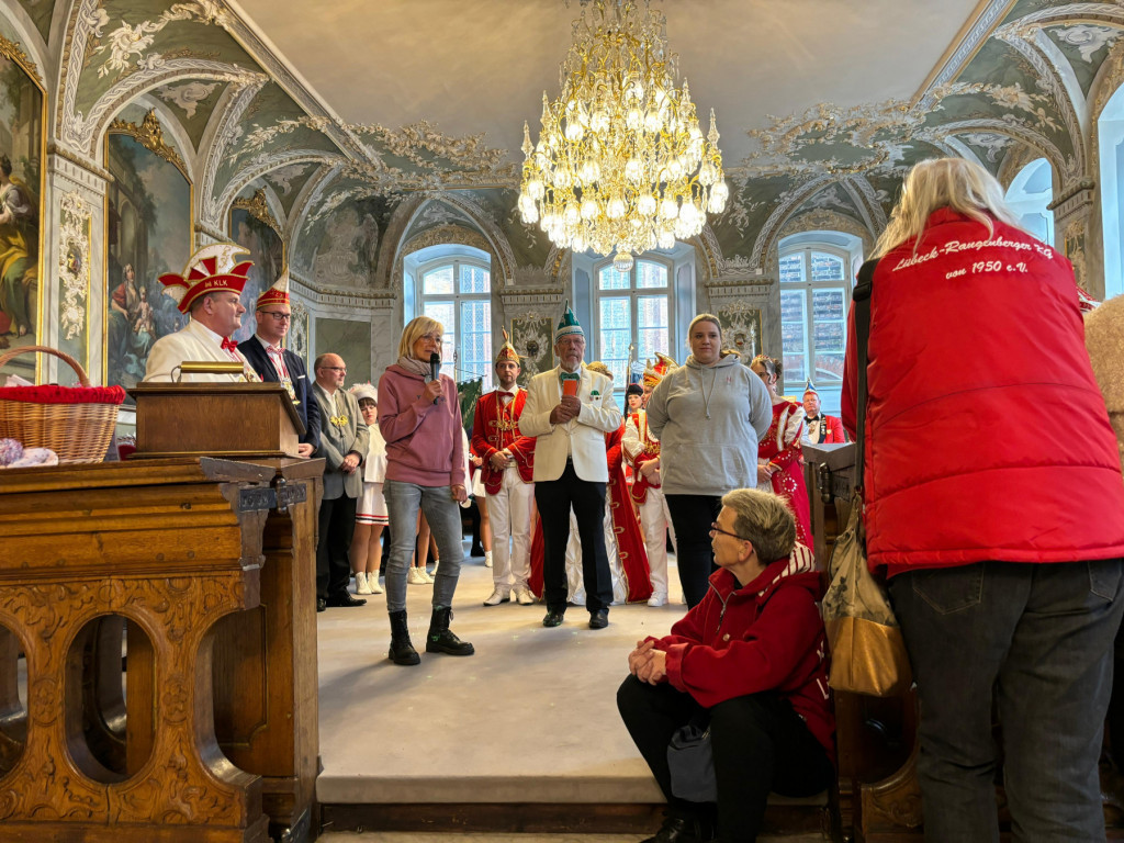 11.11.2023 - Lübecker Rathaus - Audienzsaal - Nervenkitzel stellt sich vor | Foto: Silbermöwe