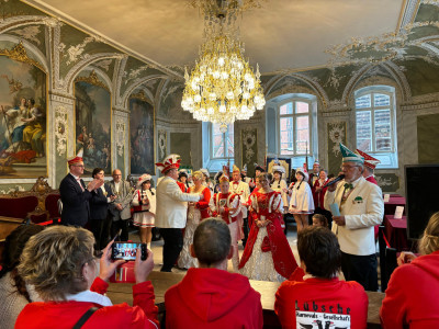 11.11.2023 - Lübecker Rathaus - Audienzsaal - Begrüßung | Foto: Silbermöwe